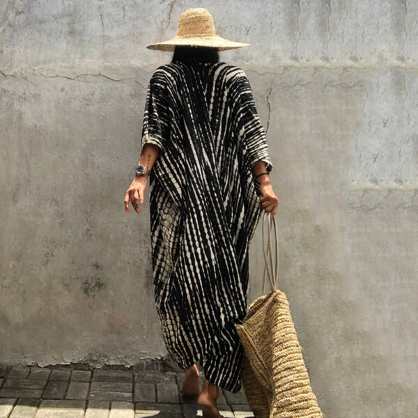 Black And White Tie-dye Cardigan Beach Skirt - Image 5