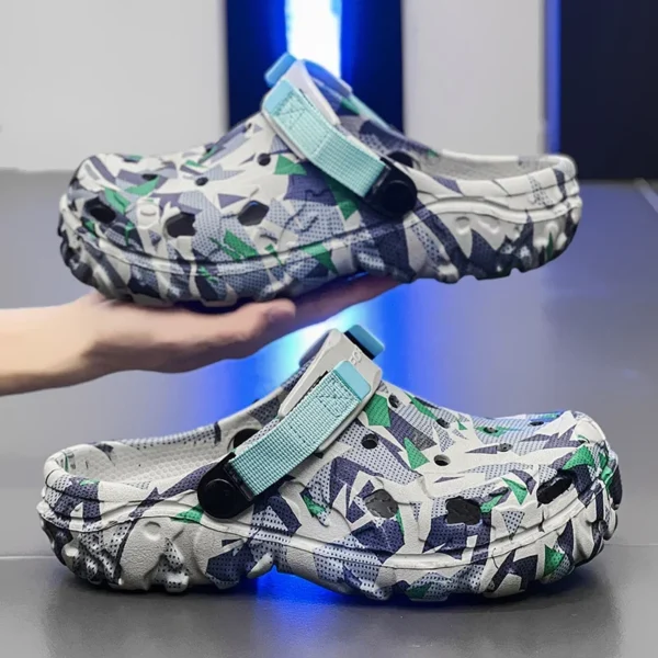 New Men's Clogs Slippers Sandal Men Garden Shoes Flat Camouflage Sandals Male Sneakers Outdoor Flip Flops Home Clogs - Image 2